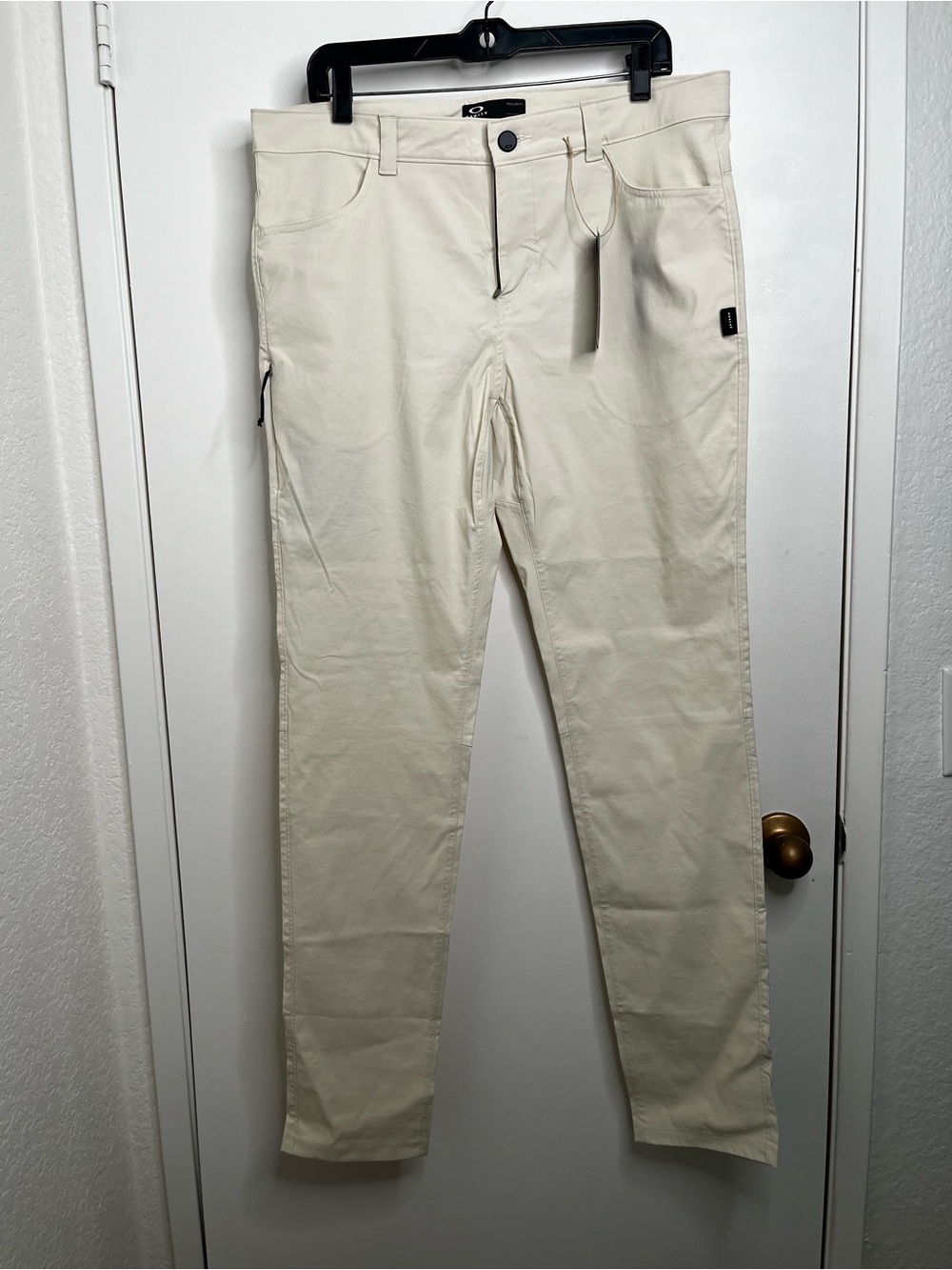 NWT Oakley Icon 5 Pocket Pants Cream Stretch Size 34 x 34!Golf Preppy Active
